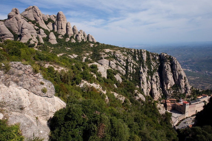 Montserrat - horsk masiv a klter