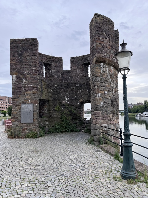 Maaspunttoren